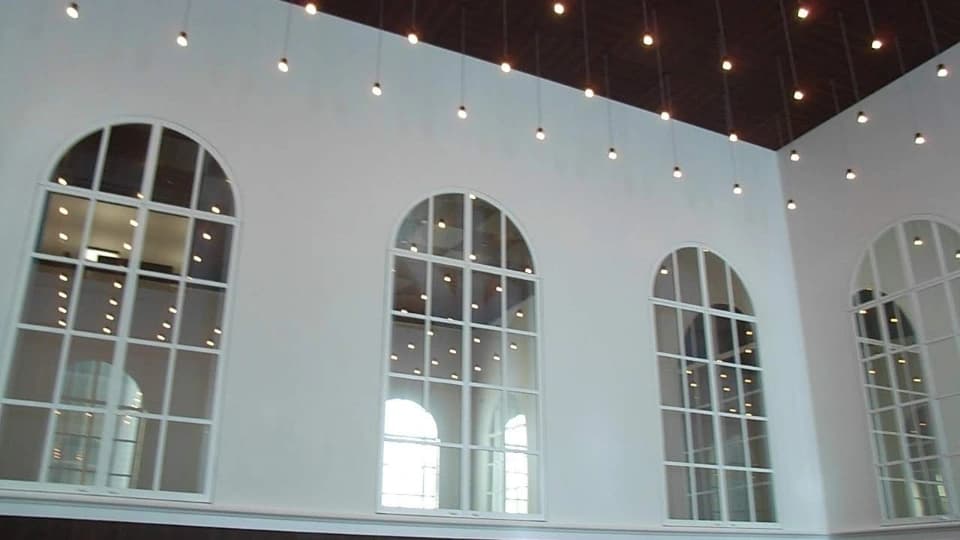 青森県立美術館